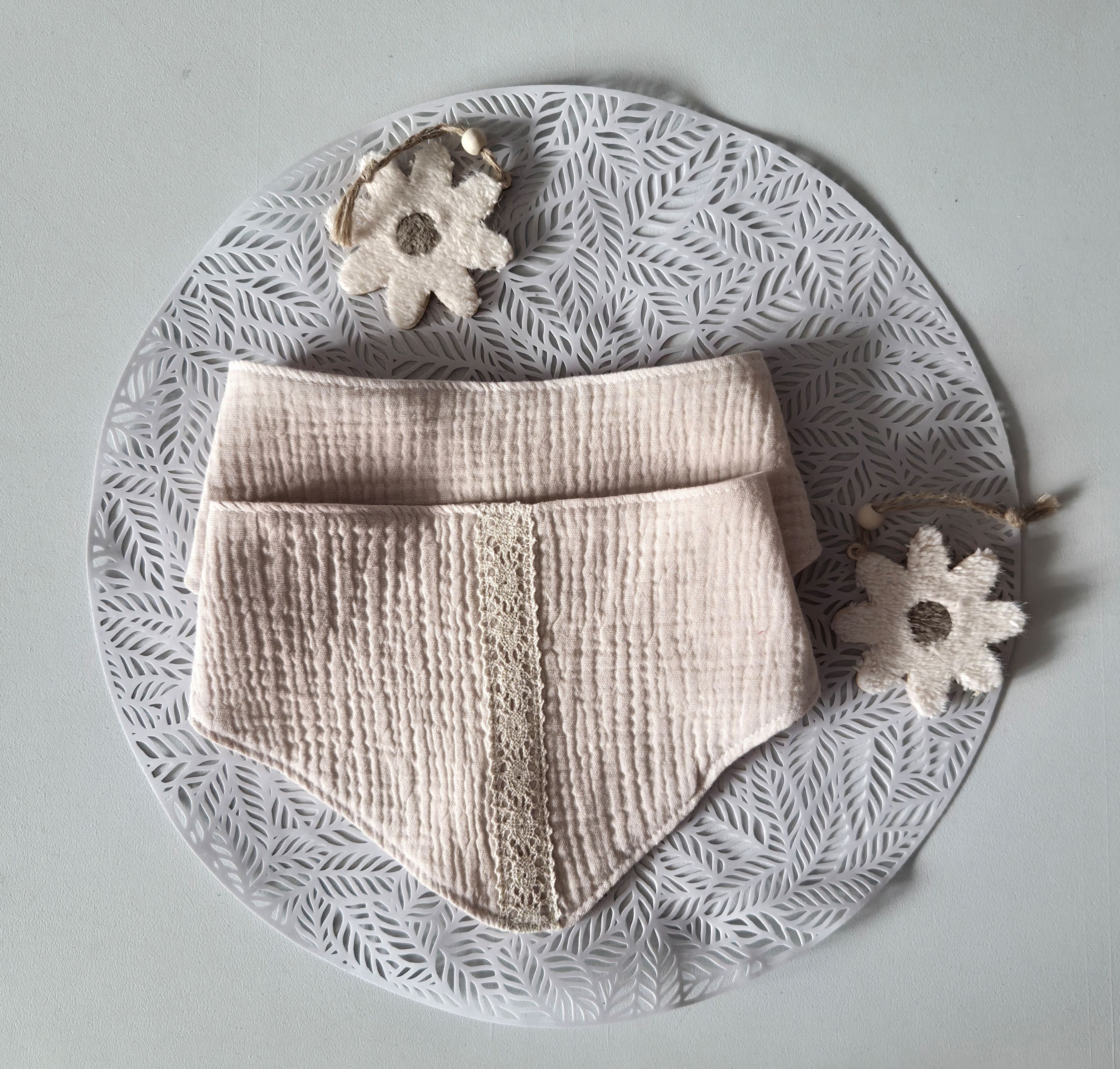 Kaklaskarės/seilinukai