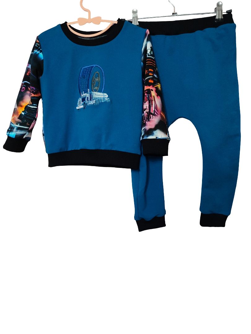 Dviejų dalių komplektas